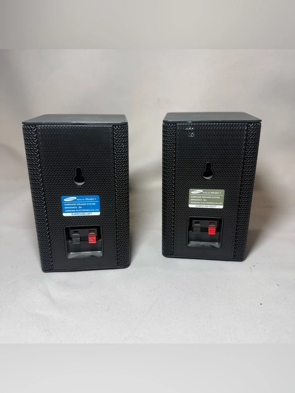 Samsung SWA-8500S Wireless Rear Speaker Kit